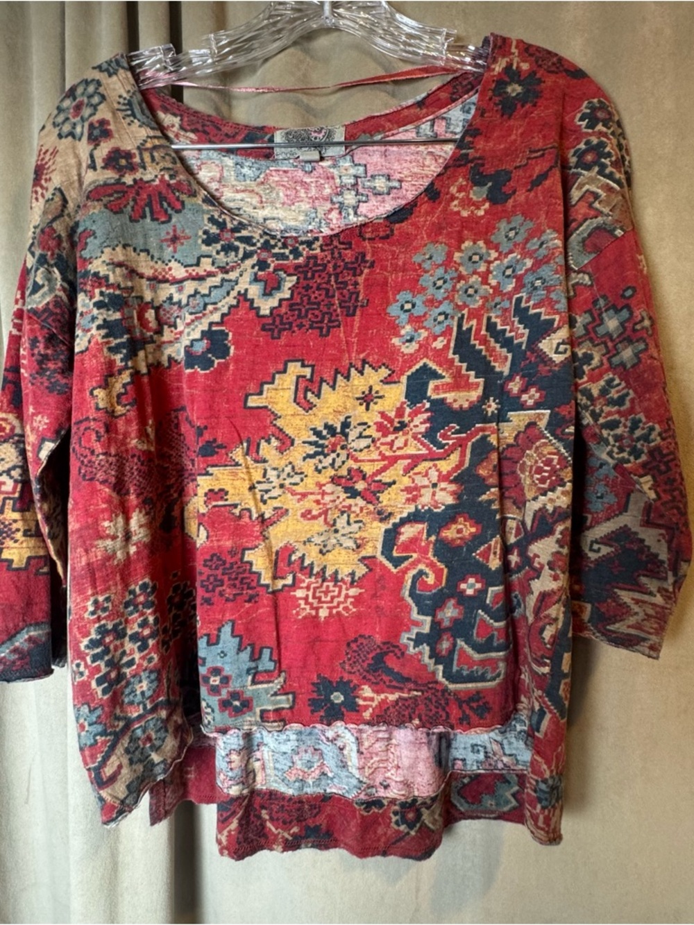 Ecote‎ Red Floral Patchwork Scoop-Neck Sweatshirt Tapestry Aztec Boho M